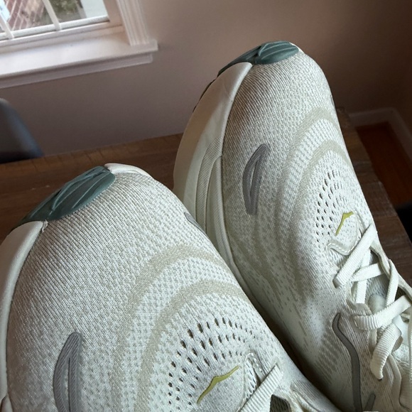 Hoka Arahi 8 men’s Truffle Salt / Oyster Mushroom - Picture 11 of 11